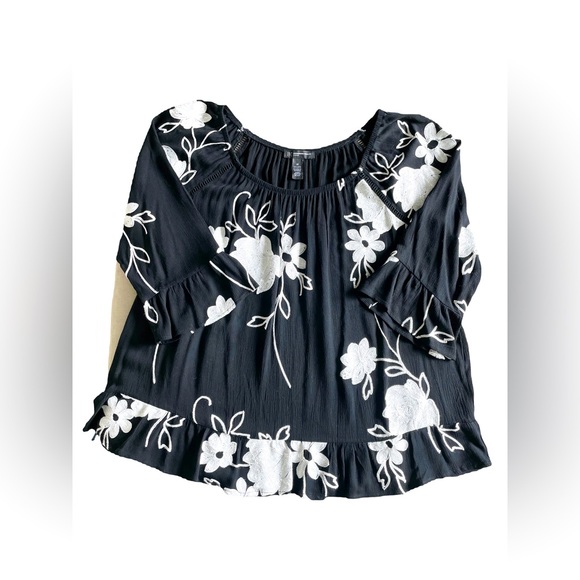 Embroidered Peasant Top - Picture 2 of 9